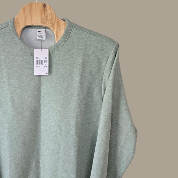 Nike Standard Issue XXL Mens Basketball Dri-FIT Pullover Crewneck Sweatshirt - Picture 1 of 12